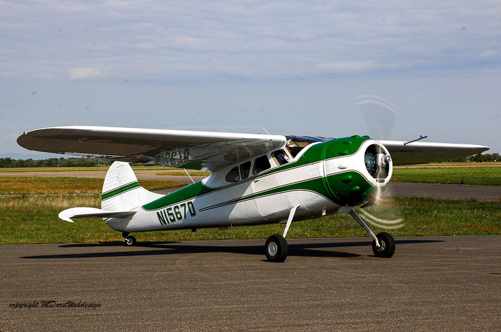 Cessna_195_2015-09-2612.jpg