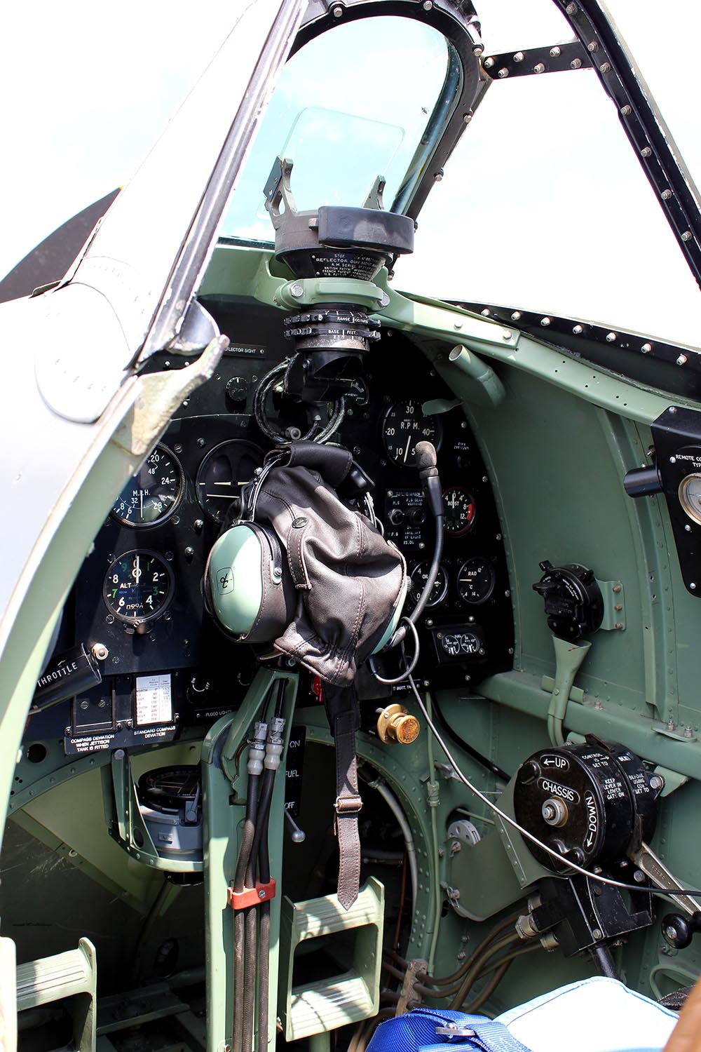 Spitfire_MkXVI_TE184_2011-05-206.jpg